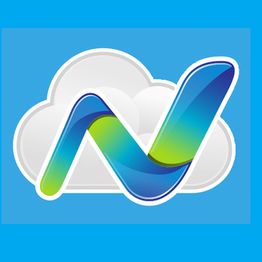 Logo colorato a forma di "N" su sfondo di nuvole bianche e sfondo azzurro.