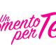 Testo rosa: "Un Momento per Te!" su sfondo trasparente.