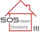 Logo mit rotem Hausumriss, "SOS-team Duisburg" in Grau, drei Ausrufezeichen rechts.
