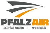 Logo von PfalzAir mit stilisierten Flügeln und Text: "Air-Services Merzalben, www.pfalzair.de".