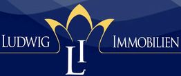 Blaue Grafik mit goldener Krone, Schriftzug "Ludwig Immobilien" und Buchstabe "L" in der Mitte.
