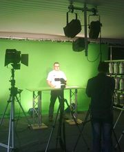 Woodcutter Filmstudios in Zusammenarbeit mit WMK1