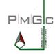 Logo "PMGC Management Consulting" con un disegno geometrico verde, grigio e rosso.