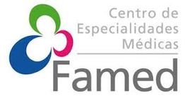 Logotipo del Centro de Especialidades Médicas Famed con icono tricolor.
