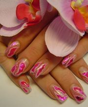Nailart mit Perlmuttfolie
