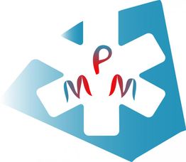 Abstraktes blau-rotes Logo mit Stethoskopform und den Buchstaben "PM" im Stil des Äskulapstabs.