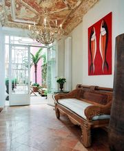 Lobby Blue Home