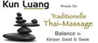 Steine in Balance, Text: Kun Luang, Traditionelle Thai-Massage, Balance in Körper, Geist & Seele.
