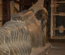 Buddha liegend