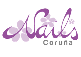 "Nails Coruña" en letras moradas con flores lilas detrás.