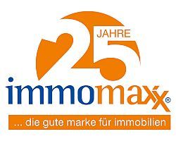 Logo von "immomaxx" mit Text: "25 Jahre, die gute Marke für Immobilien".