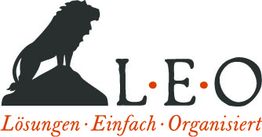 Silhouette eines Löwen auf einem Felsen, mit dem Text: "LEO - Lösungen Einfach Organisiert".