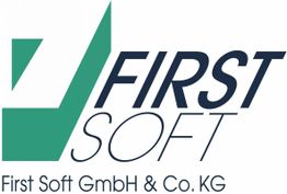Logo der First Soft GmbH & Co. KG, grünes Symbol mit schwarzem Schriftzug "FIRST SOFT".