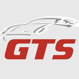 Eine stilisierte Autoskizze über den roten Buchstaben "GTS" auf grauem Hintergrund.