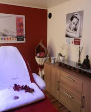 Kosmetikstudio b*n*m - beauty, nails & more Logo