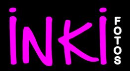 Schwarzer Hintergrund, pinker Text "INKI", weißer Text "Fotos" vertikal daneben.