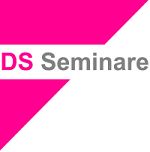 Logo mit pinkem Dreieck und Text "DS Seminare" in Grau und Pink auf weißem Hintergrund.