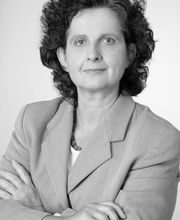 Dr. Brigitte Holzhauer