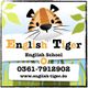 Illustration eines Tigers mit der Aufschrift "English Tiger" und Kontaktdaten der Sprachschule.