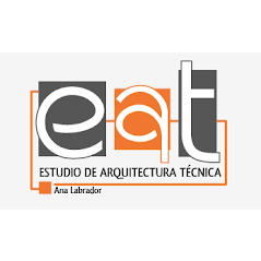 Logotipo de Estudio de Arquitectura Técnica "EAT" en colores gris y naranja.
