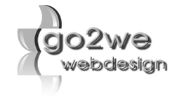 Logo von go2we webdesign in grauer Schrift auf weißem Hintergrund.