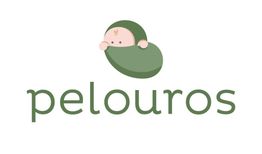 Niño envuelto en manta verde sobre el texto "Pelouros".