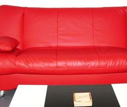 Das rote Sofa im Studio für aktive Lebensgestaltung