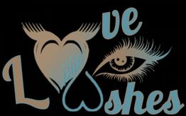 Illustration mit Augen, Wimpern und dem Wortspiel "Lovelashes" in dekorativem Schriftstil.