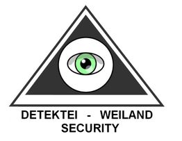 Ein grünes Auge in einem Dreieck, darunter der Text "Detektei Weiland Security".