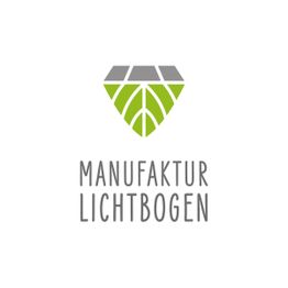 Logo mit einem grünen und grauen Blattmuster über dem Text "Manufaktur Lichtbogen".
