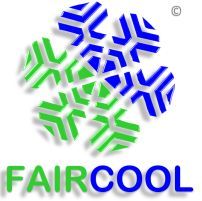 Logo mit blauen und grünen geometrischen Formen und dem Text "FAIRCOOL" darunter.