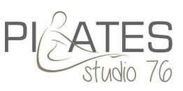 Logo di "Pilates Studio 76" con silhouette stilizzata di una figura umana seduta.