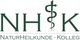 NHK-Logo: Naturheilkunde-Kolleg mit grünem Äskulapstab zwischen den Buchstaben.