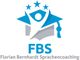 Blau-weißes Logo mit einer Figur, drei Sternen und FBS; Text: Florian Bernhardt Sprachencoaching.