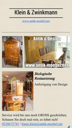 Werbung für antike Möbel mit Tisch, Stühlen und Schrank; inklusive Kontaktinformationen.