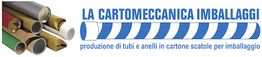 Stack di tubi di cartone colorati con logo "La Cartomeccanica Imballaggi" a destra su sfondo bianco.