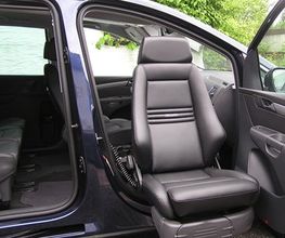 Auto Schwenksitz