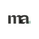 Logo con las letras "ma." en negro y verde sobre fondo blanco.