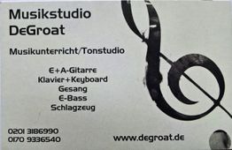 Musikstudio DeGroat Werbung: Musikunterricht, Instrumente, Gesang. Kontaktnummern und Webseite.
