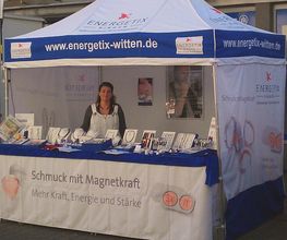 Event mit Verkaufszelt