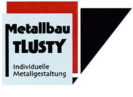 Logo von Metallbau Tlusty mit Text "Individuelle Metallgestaltung" in geometrischem Design.