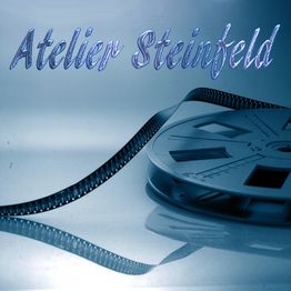 Filmrolle mit Schriftzug "Atelier Steinfeld" im blauen Farbschema.