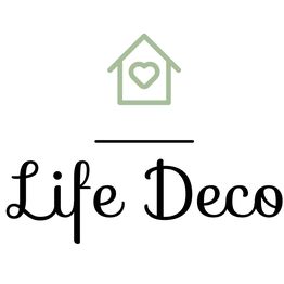 Het logo van Life Deco met een huisje en hartje erboven.