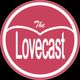 Rødt cirkel-logo med teksten "The Lovecast" i hvidt, i et hjerteformet design.