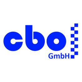 Blaues cbo GmbH Logo mit Schachbrett-Muster rechts.