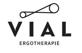 Logo van Vial Ergotherapie met geometrisch lijnontwerp boven de tekst.