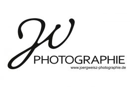 Schriftzug "JW Photographie" mit Website-URL: www.joergweisz-photographie.de.
