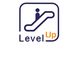 Logo mit Piktogramm einer Rolltreppe und Text "Level Up" in Blau und Orange.