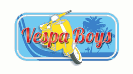 Gelbe Vespa und Schriftzug "Vespa Boys" auf blauem Hintergrund mit Palmen-Silhouette.