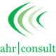 Grünes Logo mit geschwungenen Linien und dem Schriftzug "ahr consult".
